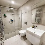 Modern Ac | Free Parking | 15 Min Center * Praha