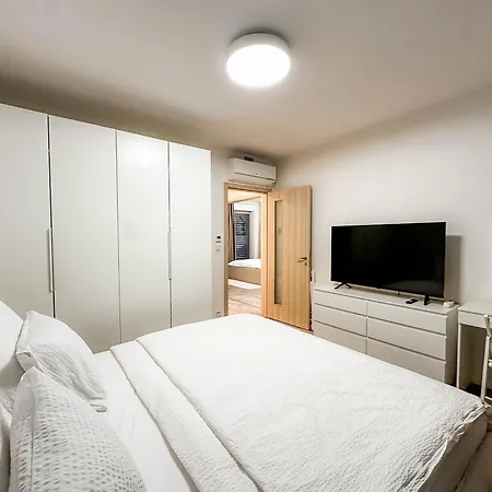 Modern Ac | Free Parking | 15 Min Center Appartement *